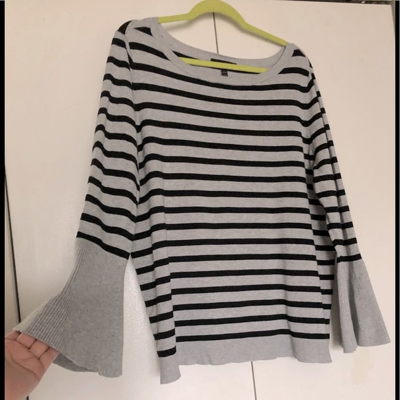 Lane Bryant Gray Black Striped Long Bell Sleeve Boat Neck Sweater 18/20 - Picture 4 of 13